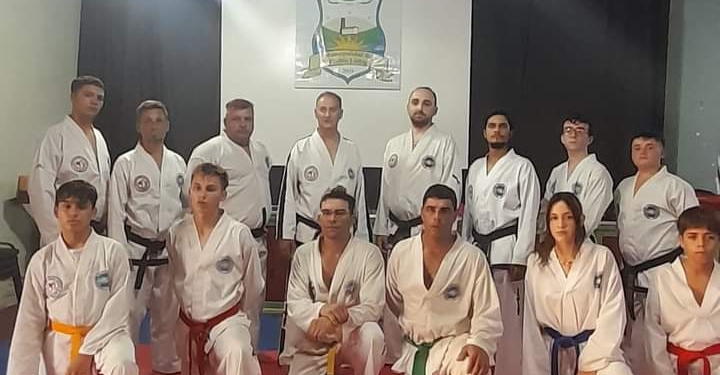 CLASE ESPECIAL EN LA ESCUELA MUNICIPAL DE TAEKWONDO
