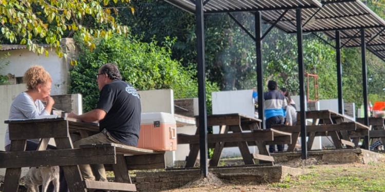 Pueblo Liebig vivió un fin de semana patrio con turismo, naturaleza y espacios públicos con visitantes