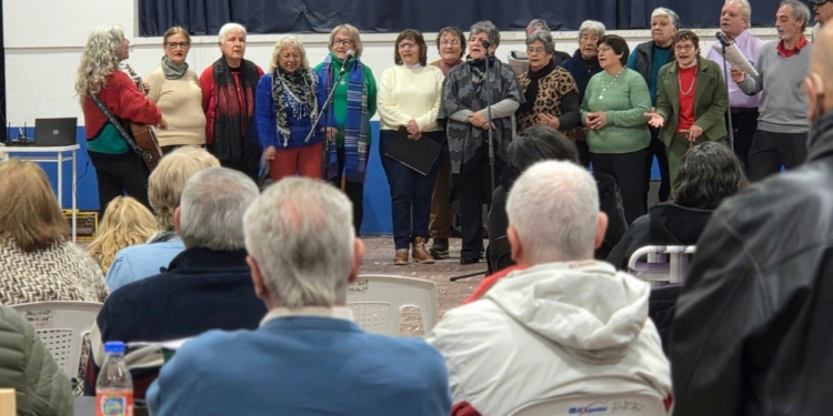 ¡Se vivió una hermosa noche de música y encuentro en Pueblo Liebig!