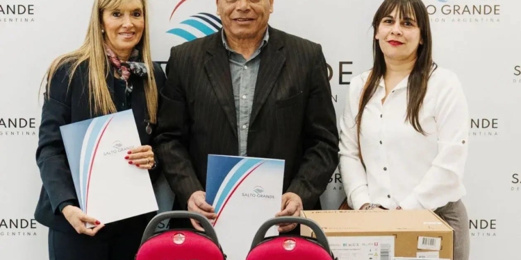 Dos nuevos desfibriladores para Pueblo Liebig