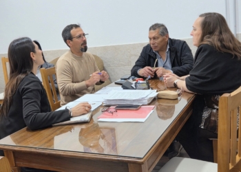 Reunión de trabajo con la Dirección Departamental de Escuelas
