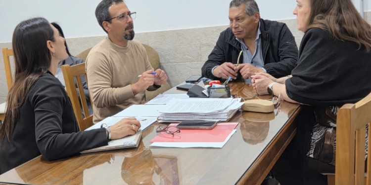 Reunión de trabajo con la Dirección Departamental de Escuelas