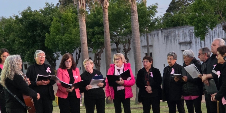 Pueblo Liebig se sumó a la lucha contra el cáncer de mama